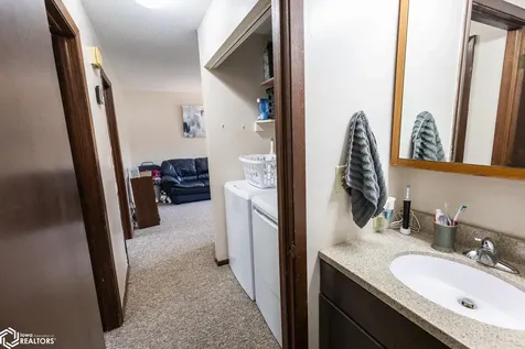 207 8th Avenue S Clear Lake IA 50428