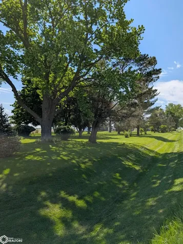 1185 Redwood Avenue Brighton IA 52540