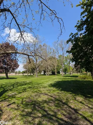 1185 Redwood Avenue Brighton IA 52540