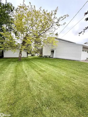 2323 21st Street SW Mason City IA 50401