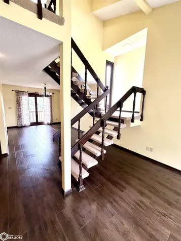 2323 21st Street SW Mason City IA 50401