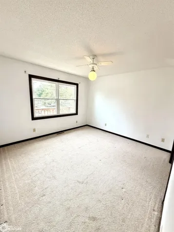 2323 21st Street SW Mason City IA 50401