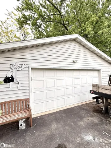 2323 21st Street SW Mason City IA 50401