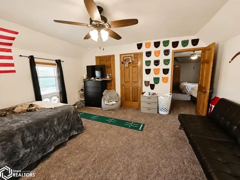 403 S 4th Street Wapello IA 52653