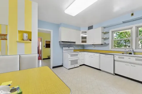 2310 Main Avenue Clear Lake IA 50428