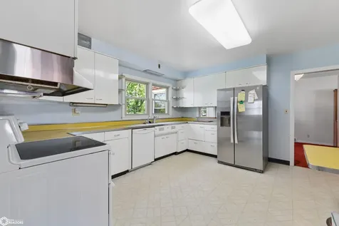 2310 Main Avenue Clear Lake IA 50428