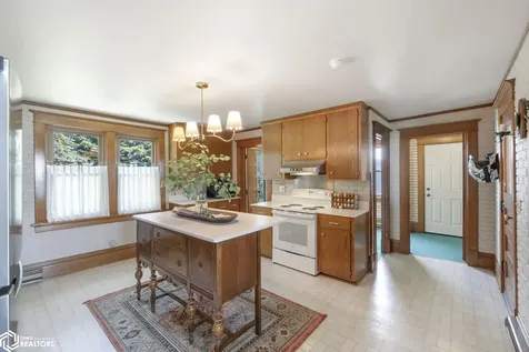 1710 230th Street Rockford IA 50468