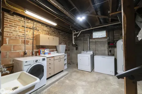 1710 230th Street Rockford IA 50468