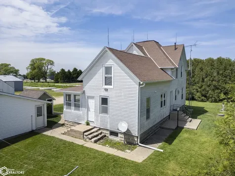 1710 230th Street Rockford IA 50468