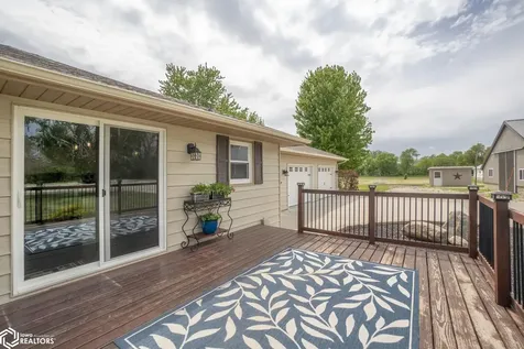2805 Upper Greene Road Marble Rock IA 50653
