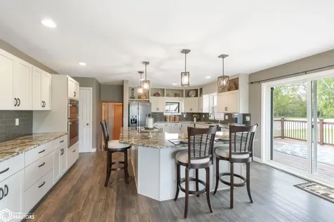 2805 Upper Greene Road Marble Rock IA 50653