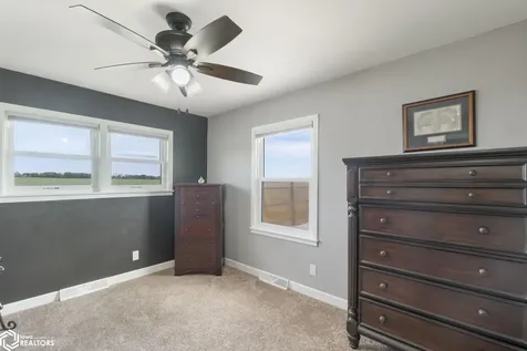 2805 Upper Greene Road Marble Rock IA 50653