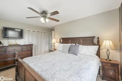 2805 Upper Greene Road Marble Rock IA 50653