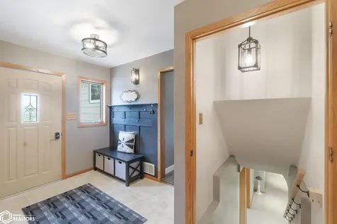 2805 Upper Greene Road Marble Rock IA 50653