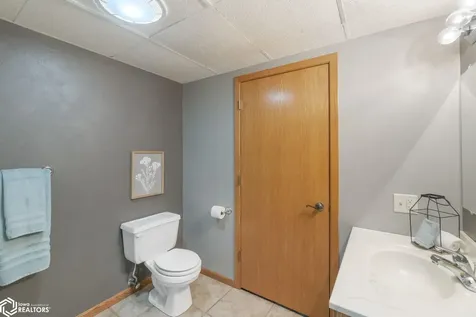 2805 Upper Greene Road Marble Rock IA 50653