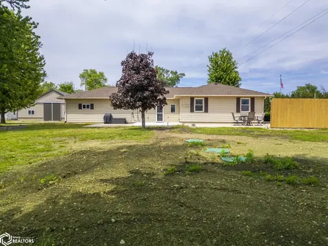 2805 Upper Greene Road Marble Rock IA 50653