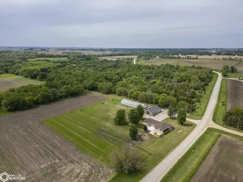 2805 Upper Greene Road Marble Rock IA 50653
