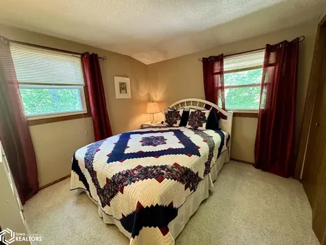 8641 Sycamore Road Danville IA 52623