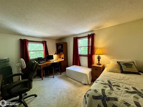 8641 Sycamore Road Danville IA 52623