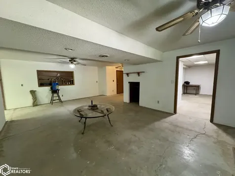 8641 Sycamore Road Danville IA 52623
