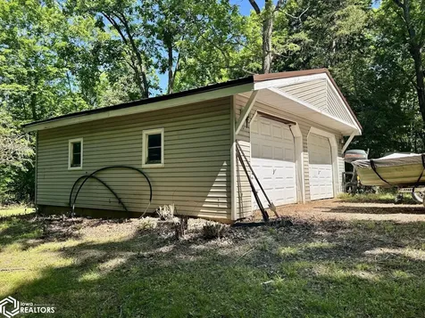 8641 Sycamore Road Danville IA 52623