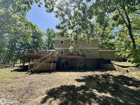 8641 Sycamore Road Danville IA 52623