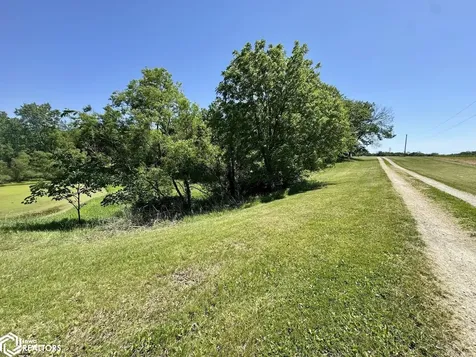 8641 Sycamore Road Danville IA 52623