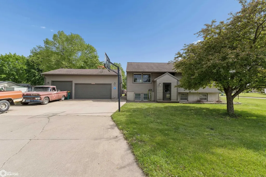 715 2nd Street NW Nora Springs IA 50458