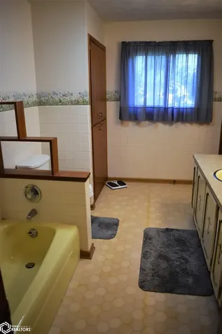 412 Indiana Avenue Iowa Falls IA 50126