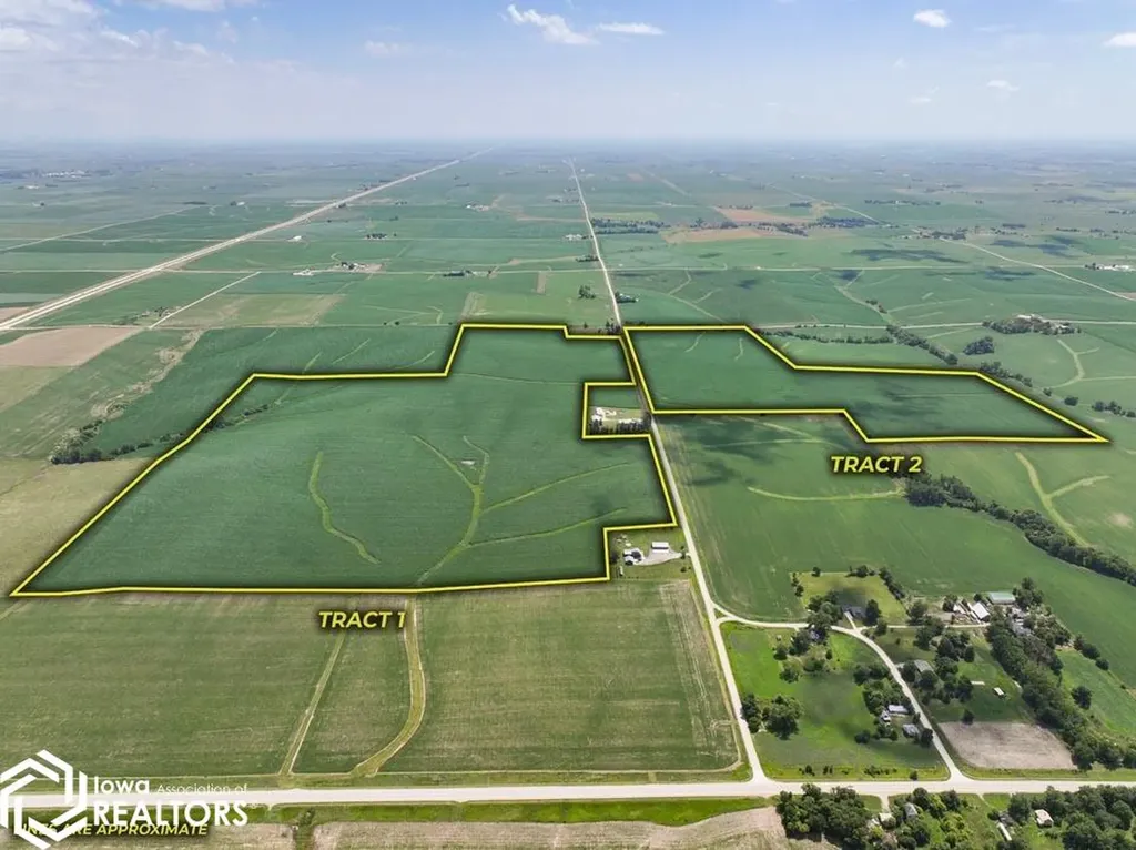 1040 74th Street Belle Plaine IA 52208
