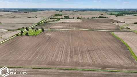 1040 74th Street Belle Plaine IA 52208