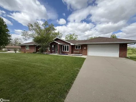 311 Orchard Drive Marshalltown IA 50158