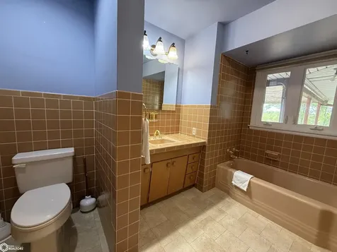 311 Orchard Drive Marshalltown IA 50158