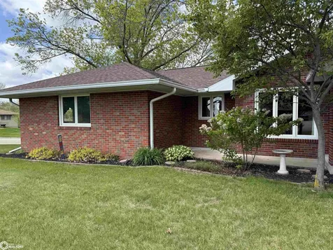 311 Orchard Drive Marshalltown IA 50158