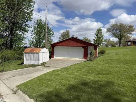 311 Orchard Drive Marshalltown IA 50158