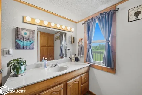32195 234th Street Eldora IA 50627