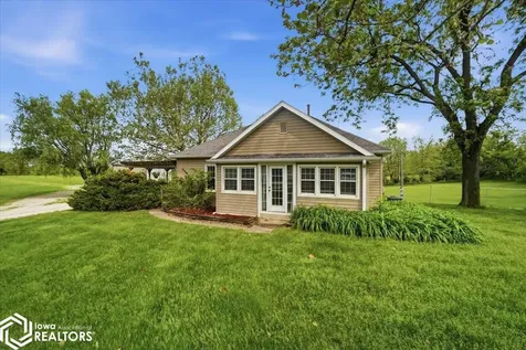 32195 234th Street Eldora IA 50627