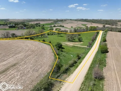 10383 1st Avenue Wyoming IA 52309