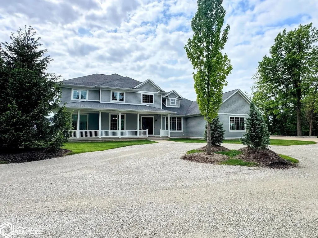 5007 Ferres Lane Burlington IA 52601