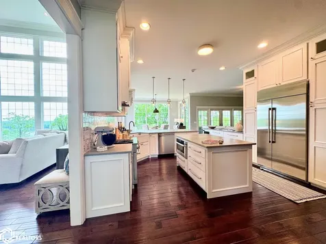 5007 Ferres Lane Burlington IA 52601