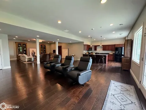 5007 Ferres Lane Burlington IA 52601