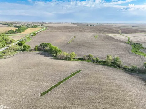 03 E 31st Street N Newton IA 50208