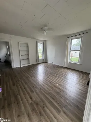 1307 10th Street Eldora IA 50627