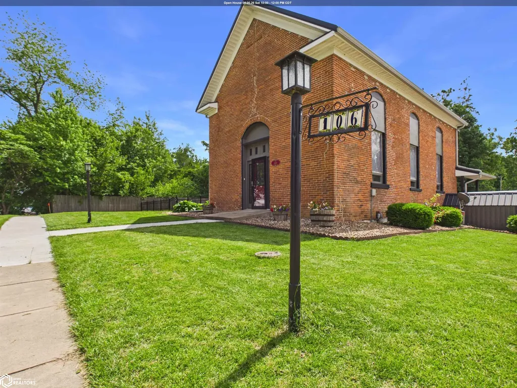 106 Spruce Street Montrose IA 52639