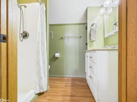 106 Spruce Street Montrose IA 52639