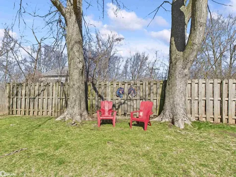 106 Spruce Street Montrose IA 52639