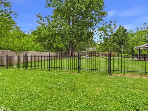 106 Spruce Street Montrose IA 52639