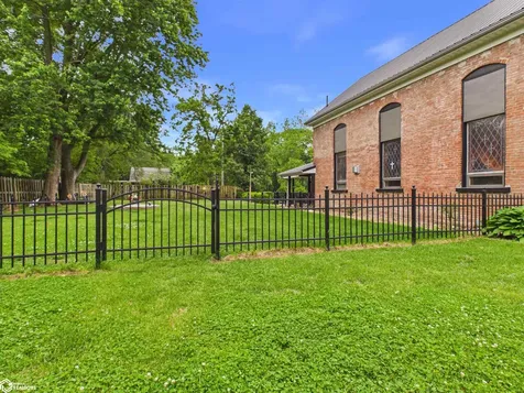 106 Spruce Street Montrose IA 52639