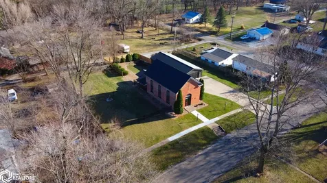 106 Spruce Street Montrose IA 52639