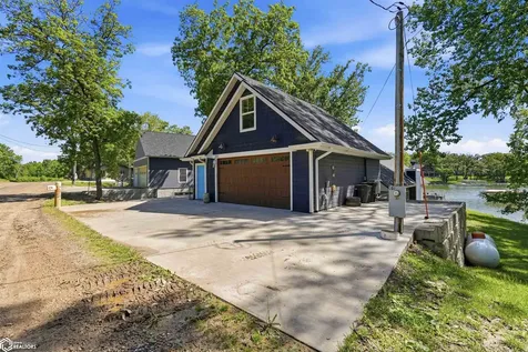 207 Woodland Road Montezuma IA 50171